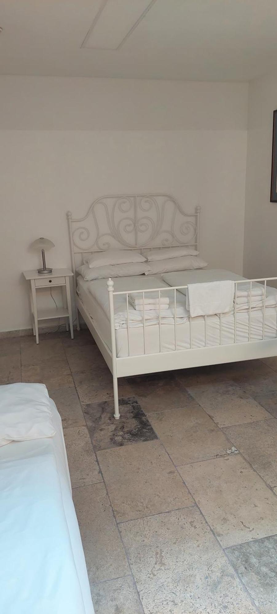 Modern Studios Near City Center Wina Bagian luar foto