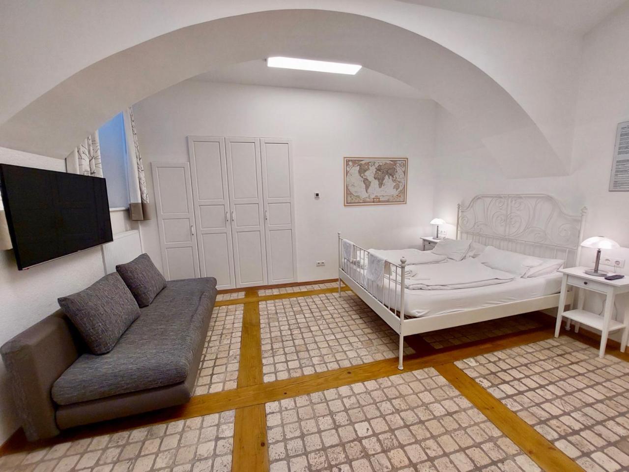 Modern Studios Near City Center Wina Bagian luar foto